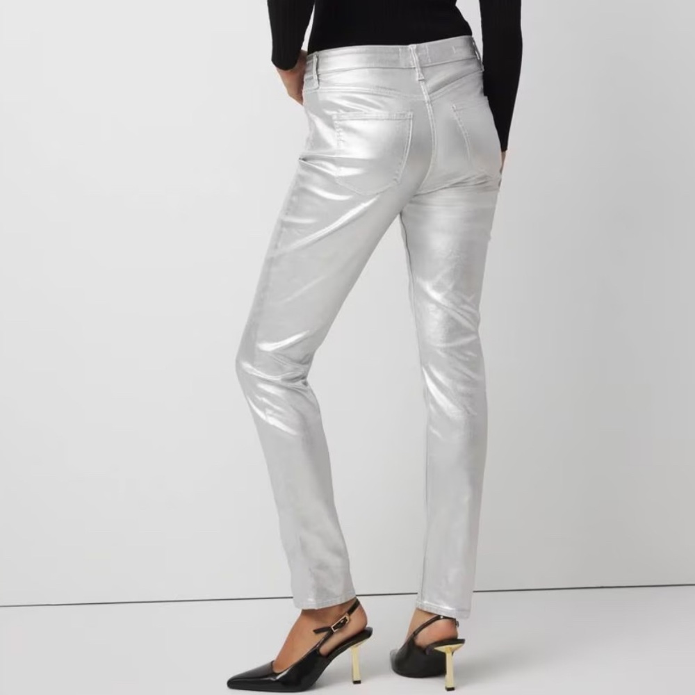 Chicos Jeans Womens Shimmer Silver Foil Girlfriend Stretch Coquette NWT
Size 2.5